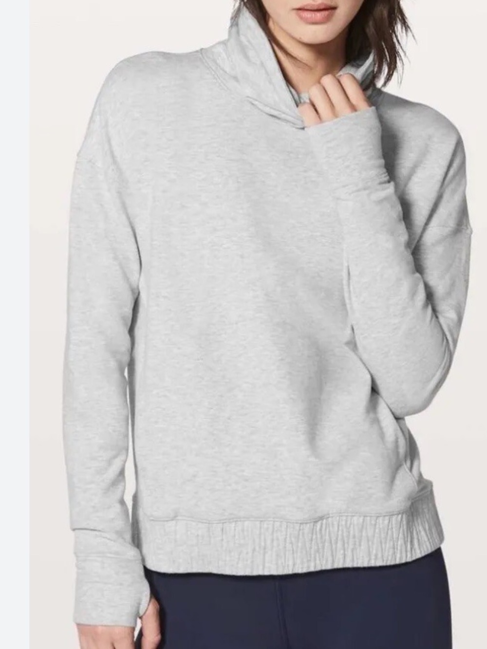 Lululemon STRESS LESS Pullover Sweatshirt Grey 
Size 4
Casual Comfort